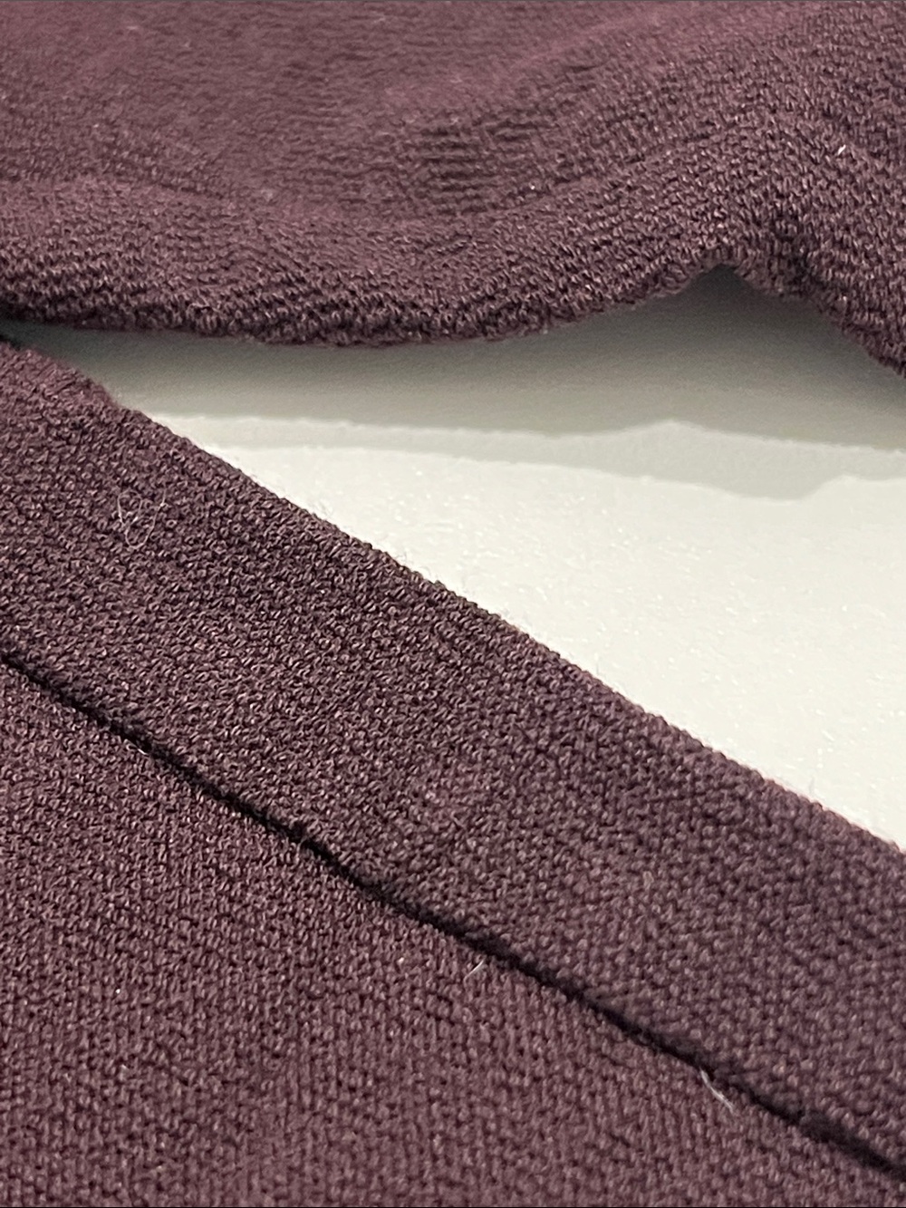 EILEEN FISHER Dark Plum PETITE M Slim Ankle Pants Stretch Pull-On Burgundy 🍆 - Picture 4 of 4